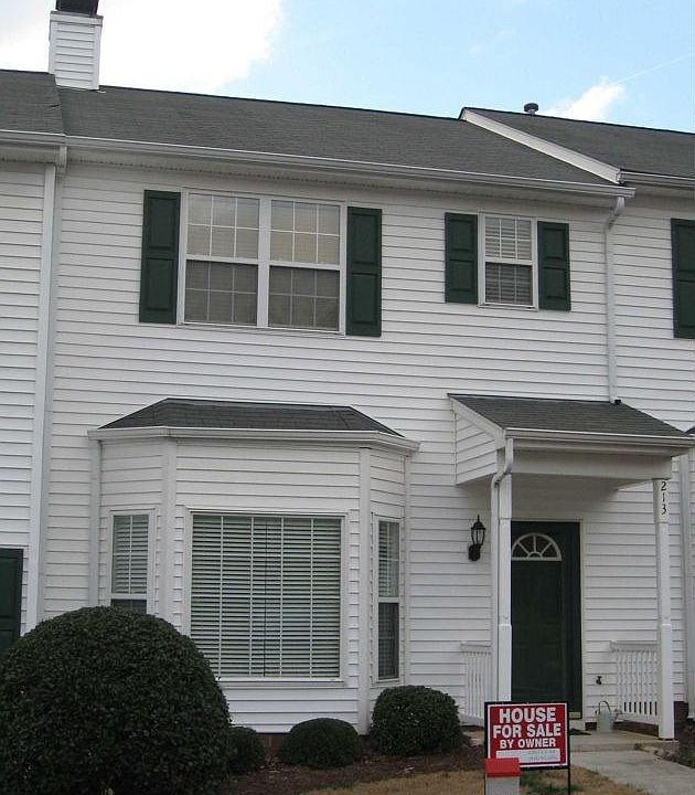 213 Pointe Crest Ct
