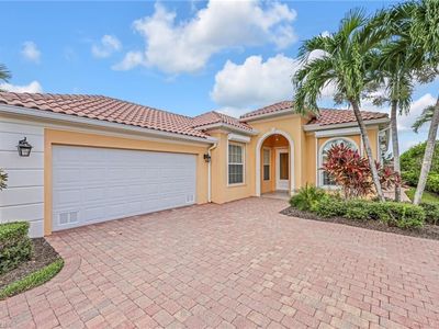 8591 Alessandria CT, Naples, FL, 34114