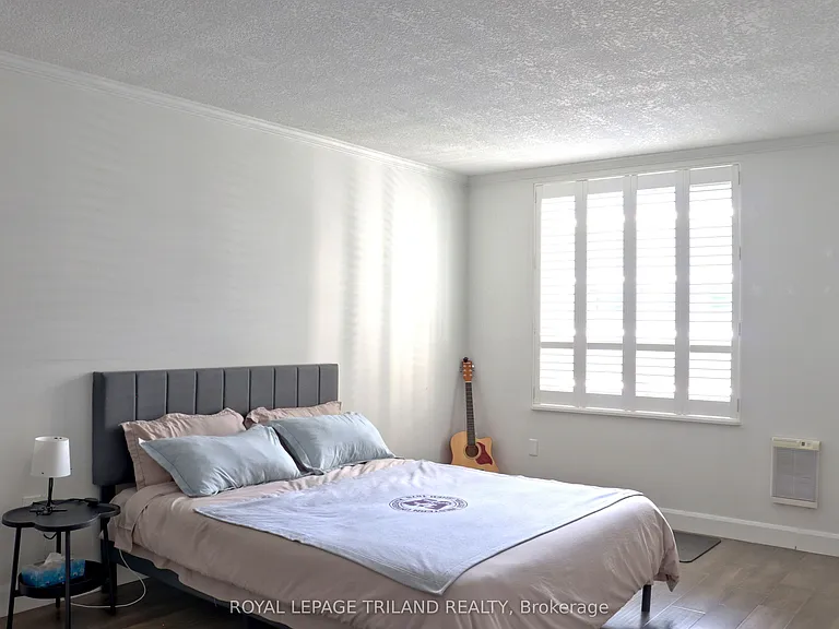 500 Talbot St #803 — Photo 12