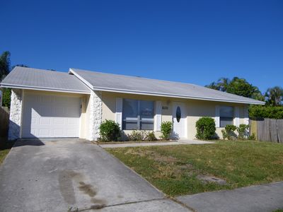6131 Oak Royal Dr, Lake Worth, FL, 33463