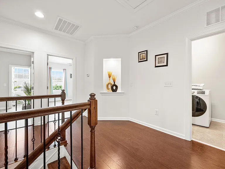 329 Castle Rock Ln — Photo 13