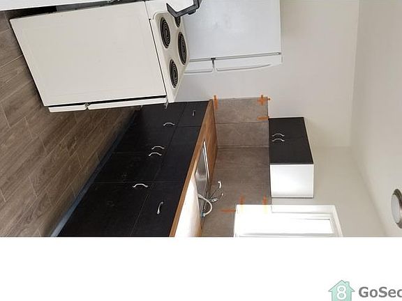 4th image of 1321 W Becker Ln APT B