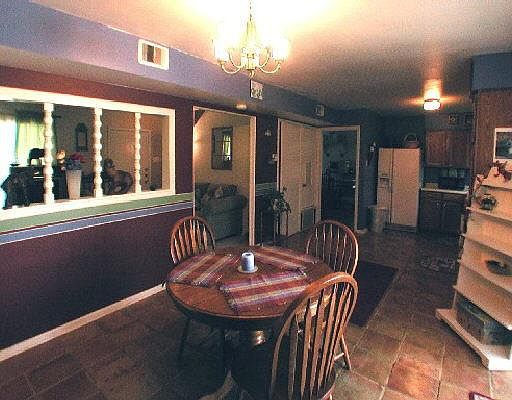 3rd image of 8326 WHITE OAK DR