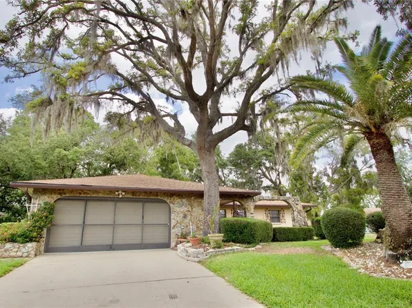 8934 Bari Ct, Port Richey, FL 34668
