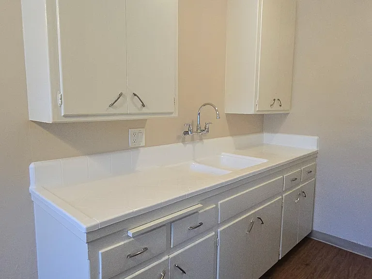 31 Eloise Ave #6 — Photo 2