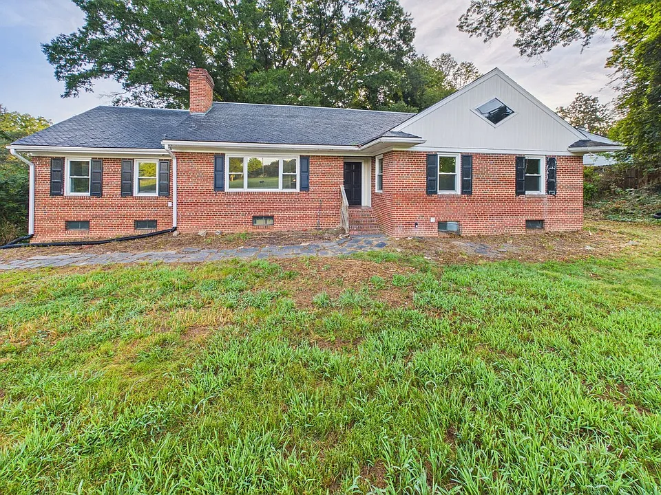 8217 Woodman Rd