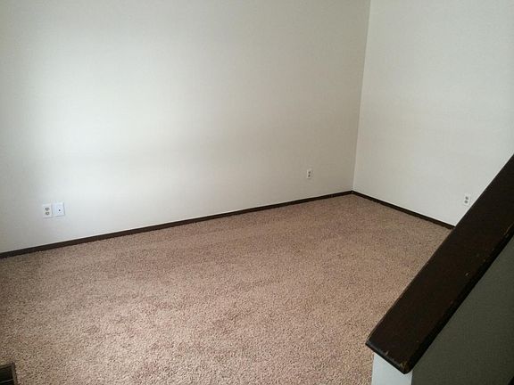 4th image of 552 136th Ave APT 2