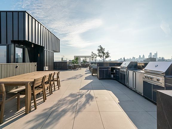 Rooftop Lounge