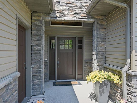 3rd image of 4461 Sugar Maple Dr #4461