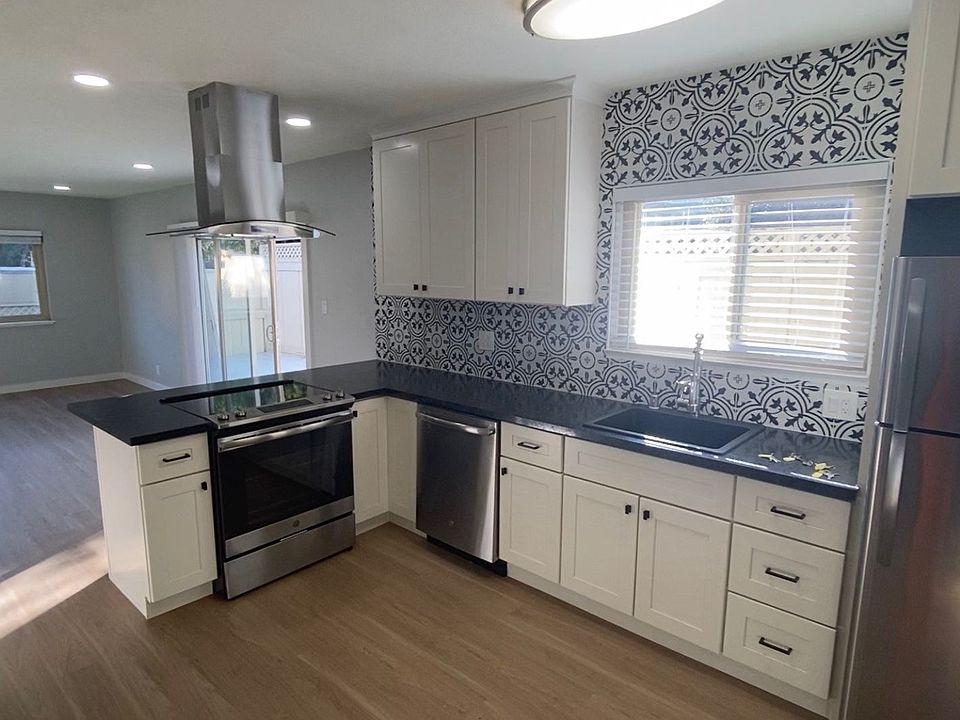 1st image of 281 Macarthur Blvd APT 107