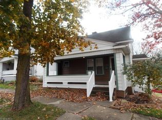 966 Grant Ave NW, New Philadelphia, OH 44663
