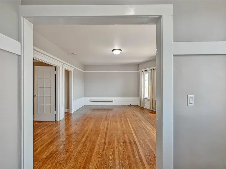 566 21st Ave — Photo 12