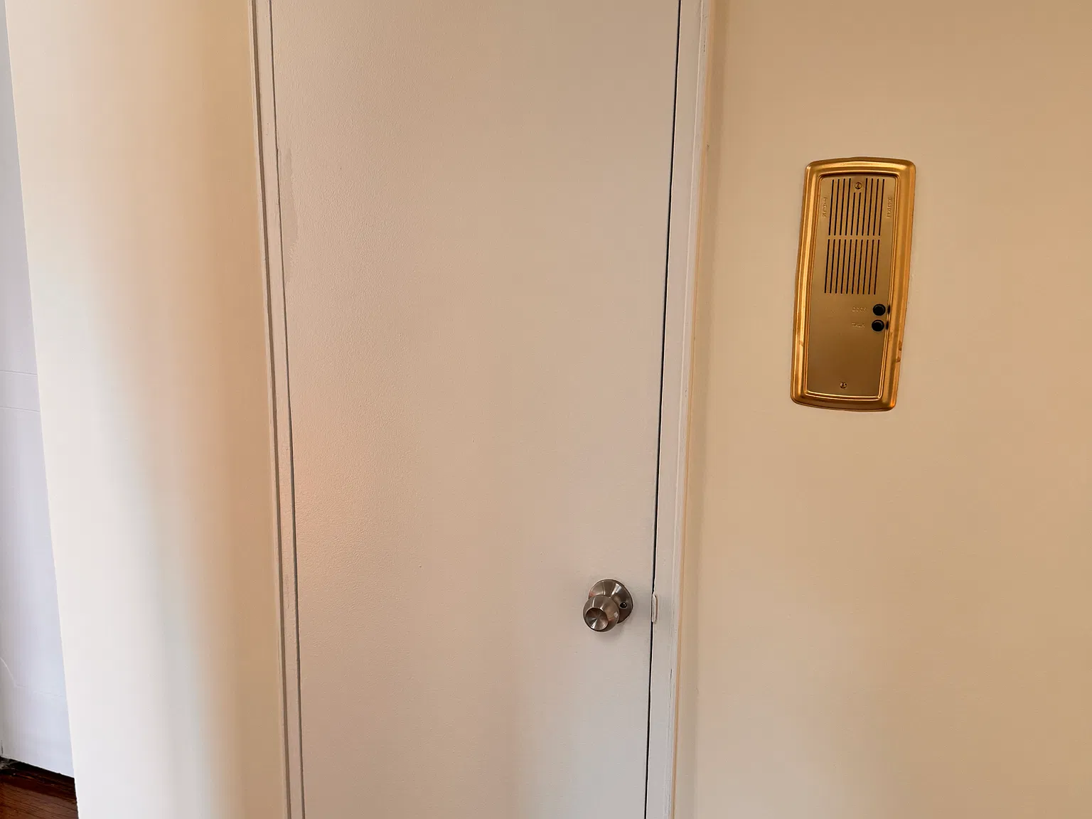 2350 Waters Edge Dr — Photo 3