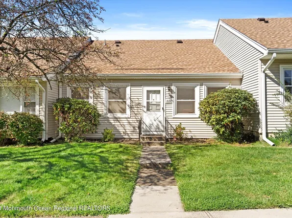 103D Broadgate Court #1000, Freehold, NJ 07728