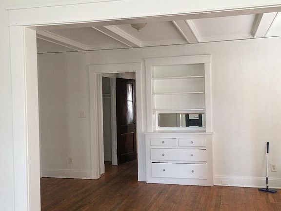 4th image of 3819 Central St APT 3S