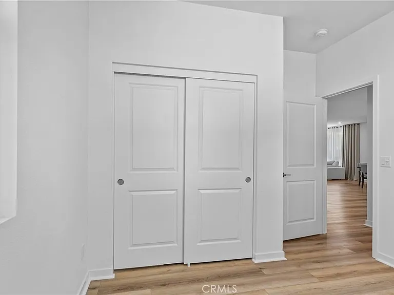 11769 Fenton Ave — Photo 23