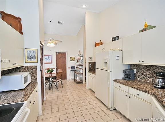 3rd image of 8705 NW 82nd St