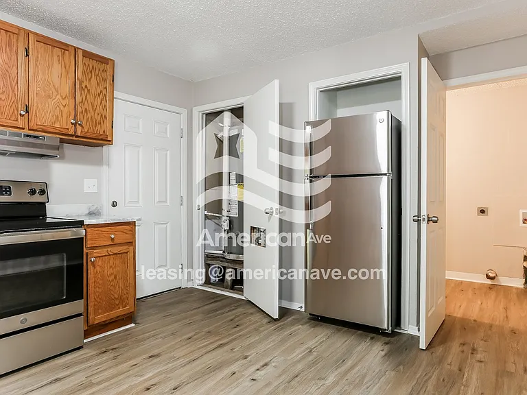 1813442_009_wm_-_kitchen_13131294.jpg