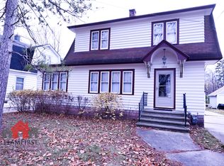 1232 Eliza St, Green Bay, WI 54301