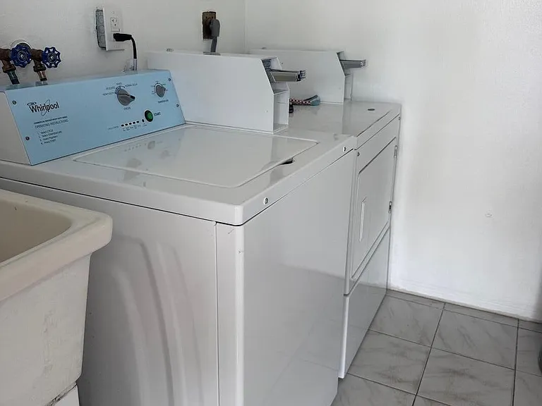 1100 Pine Dr #102 — Photo 27