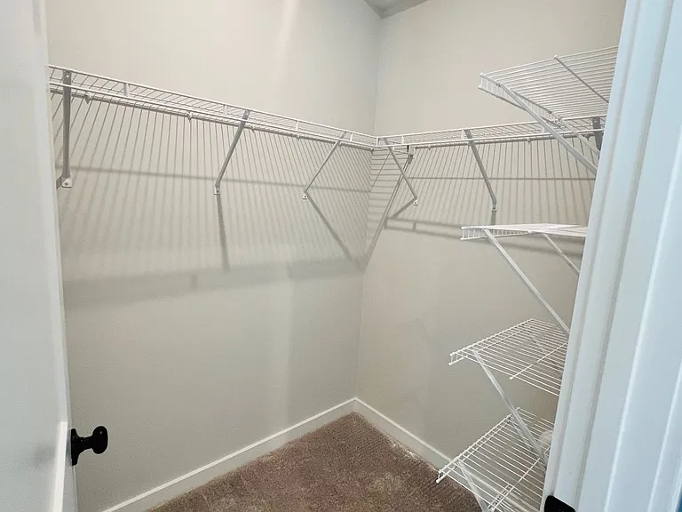 9505 Munsing Dr — Photo 17