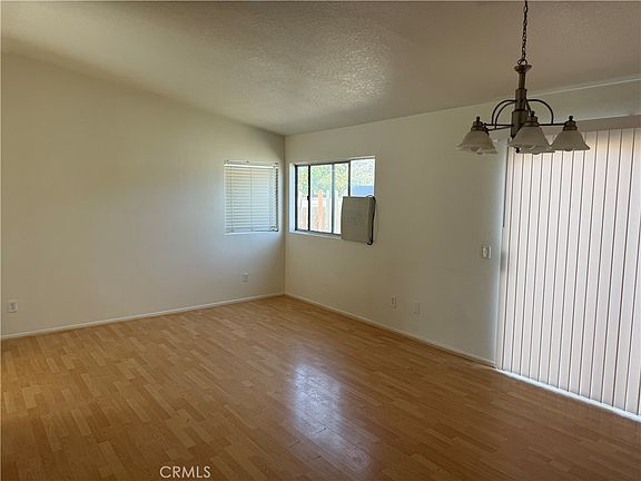 3rd image of 15189 Sunflower Ln