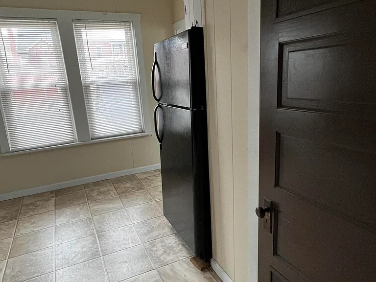 14 E Pine St #2 — Photo 8