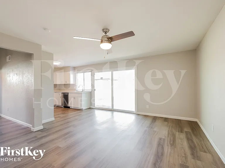 6338 W Purdue Ave — Photo 6