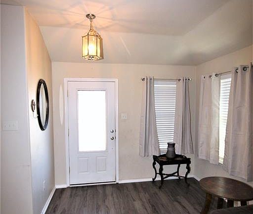 5th image of 1301 Alder Tree Ln