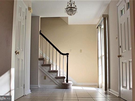 2nd image of 17247 Sandy Knoll Dr