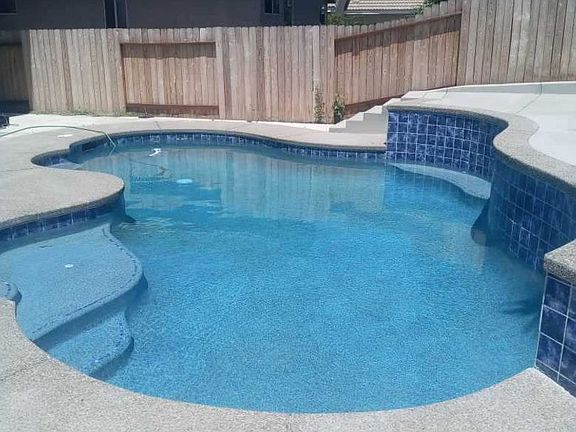 5th image of 3754 Saintsbury Dr