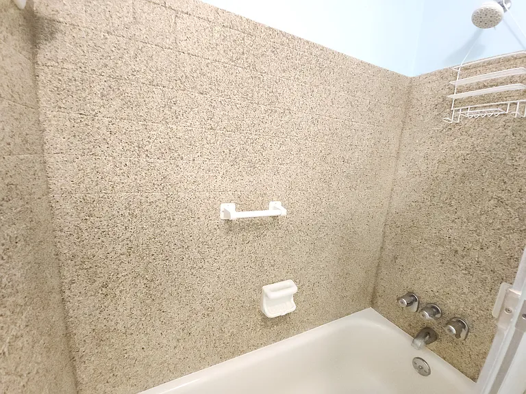 8346 10th Way N — Photo 21