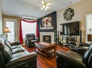 1020 Rock Springs Dr, Burleson, TX 76028