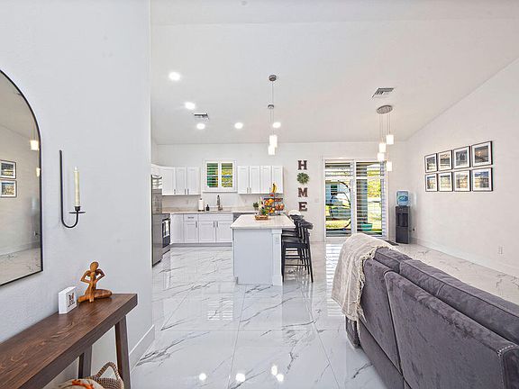 5th image of 3573 NW 18th Avenue