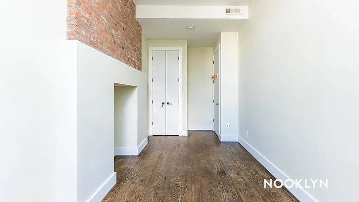 Rented by Nooklyn NYC LLC | media 19
