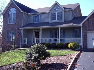 42 Glen Cove Dr, Arden, NC 28704