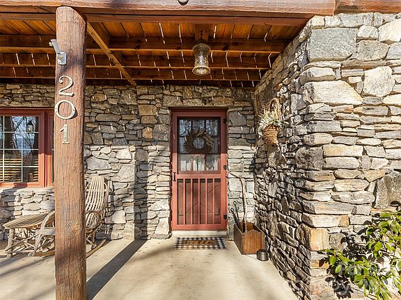 3rd image of 201 Liberty Rd