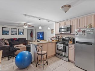 21 Henchman St APT 1A, Boston, MA 02113
