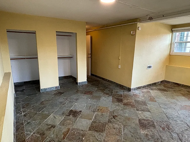 2421 Prospect St #1 — Photo 3