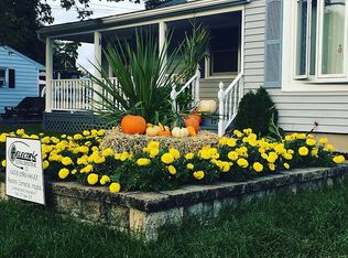 17 Boutin St, Chicopee, MA 01020