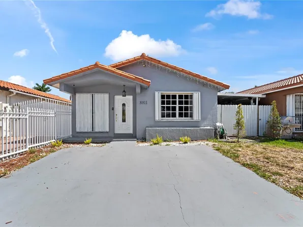 8811 NW 112th Ter, Hialeah Gardens, FL 33018