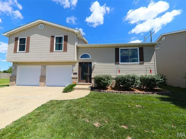 2229 Hunters Point Dr, Granite City, IL 62040
