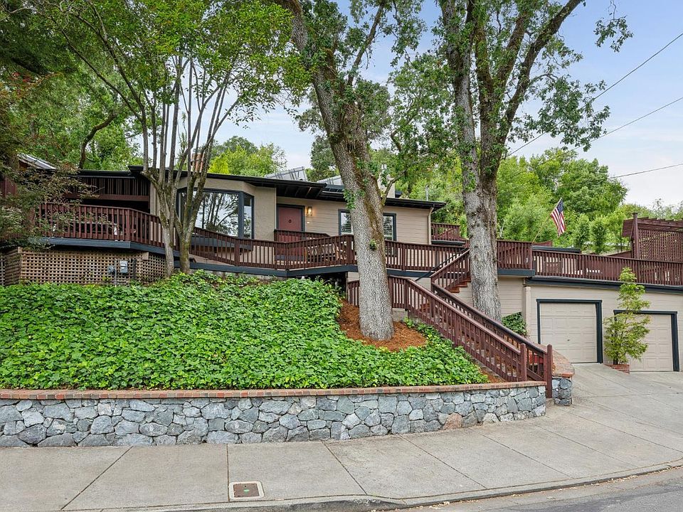 1st image of 328 Laurel Avenue
