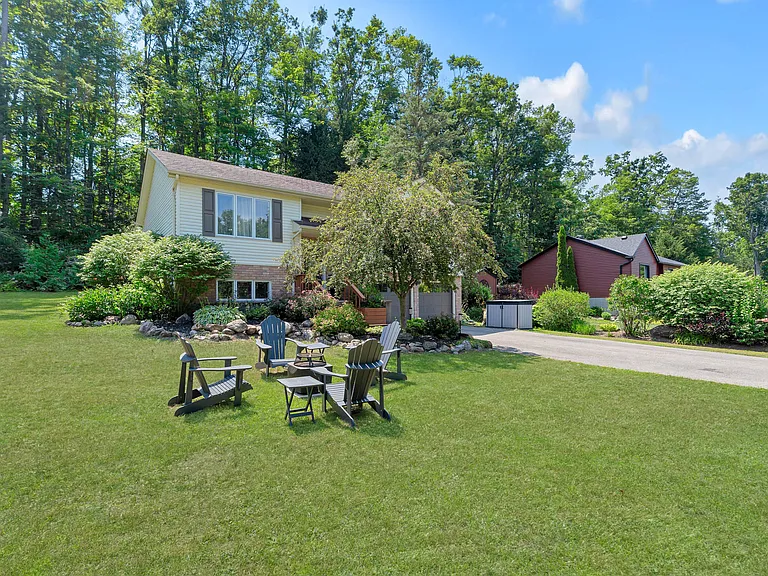 15 Sugarbush Rd — Photo 74