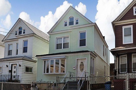 1st image of 9212 Foster Ave