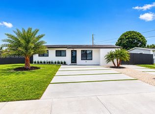 4900 NW 179th St, Miami Gardens, FL 33055