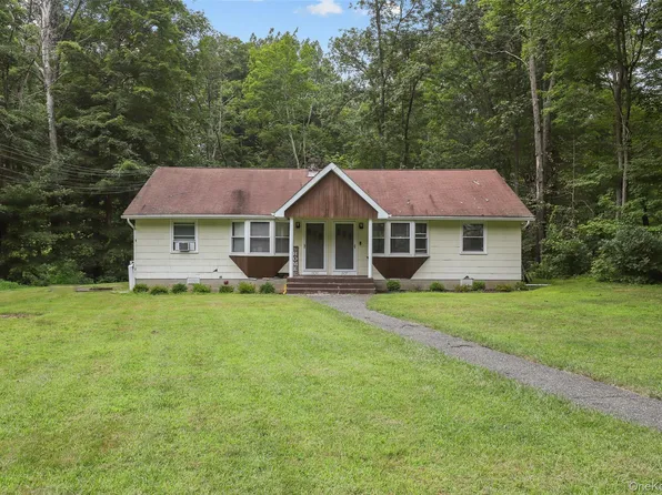 607-609 Towners Court, Carmel, NY 10512