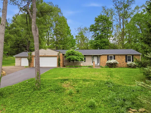 1722 Red Oak Dr NE, Lancaster, OH 43130