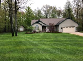 1582 Honeydew Ln, Gaylord, MI 49735