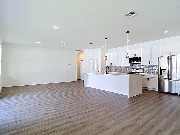 1081 McCrory St — Photo 24